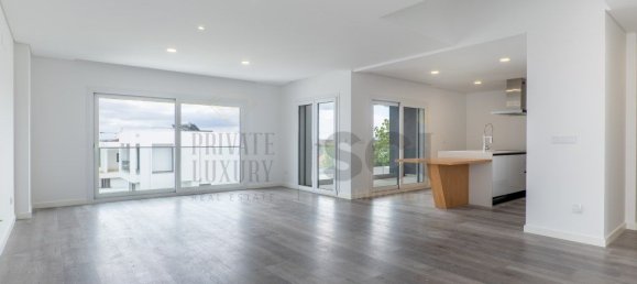 4 bedrooms House in Corroios, Portugal No. 100685 5