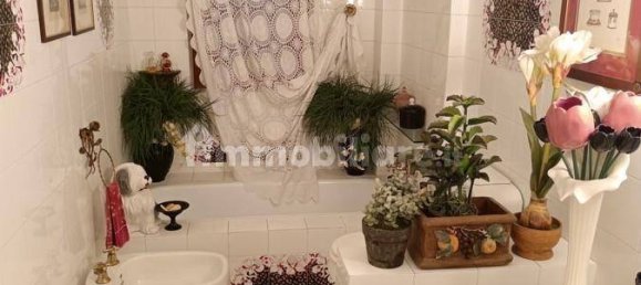 3 bedrooms House in Carrara, Italy No. 48107 23