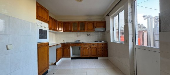 9 bedrooms Building in Ponta Delgada, Portugal No. 91871 7