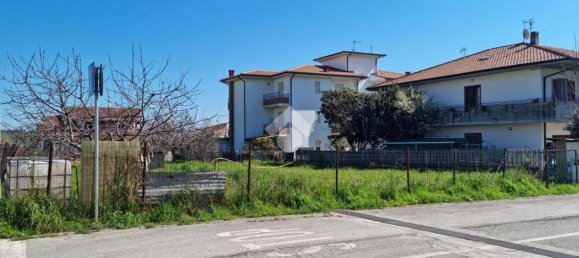 Terreno en Notaresco, Italy 580 m² No. 14801 17