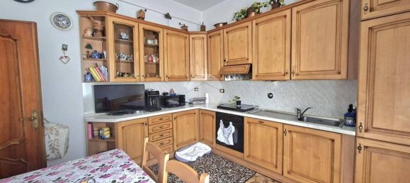 2 bedrooms Apartment in Genoa, Italy No. 262321 14