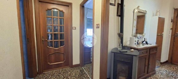 2 bedrooms Apartment in Genoa, Italy No. 262321 5