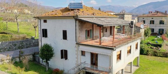 6 rooms House in Piazza al Serchio, Italy No. 118462 20