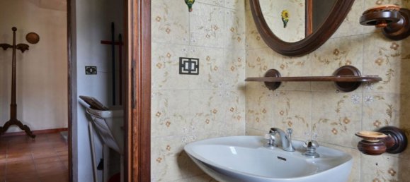 6 rooms House in Piazza al Serchio, Italy No. 118462 30