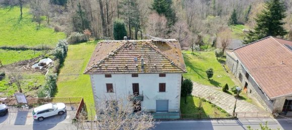 6 rooms House in Piazza al Serchio, Italy No. 118462 6