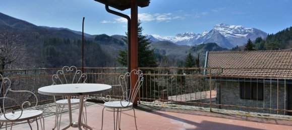 6 rooms House in Piazza al Serchio, Italy No. 118462 17