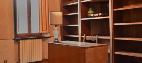 6 rooms House in Piazza al Serchio, Italy No. 118462 12