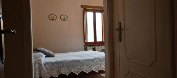 6 rooms House in Piazza al Serchio, Italy No. 118462 19