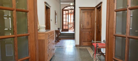 6 rooms House in Piazza al Serchio, Italy No. 118462 13