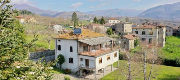 6 rooms House in Piazza al Serchio, Italy No. 118462 5