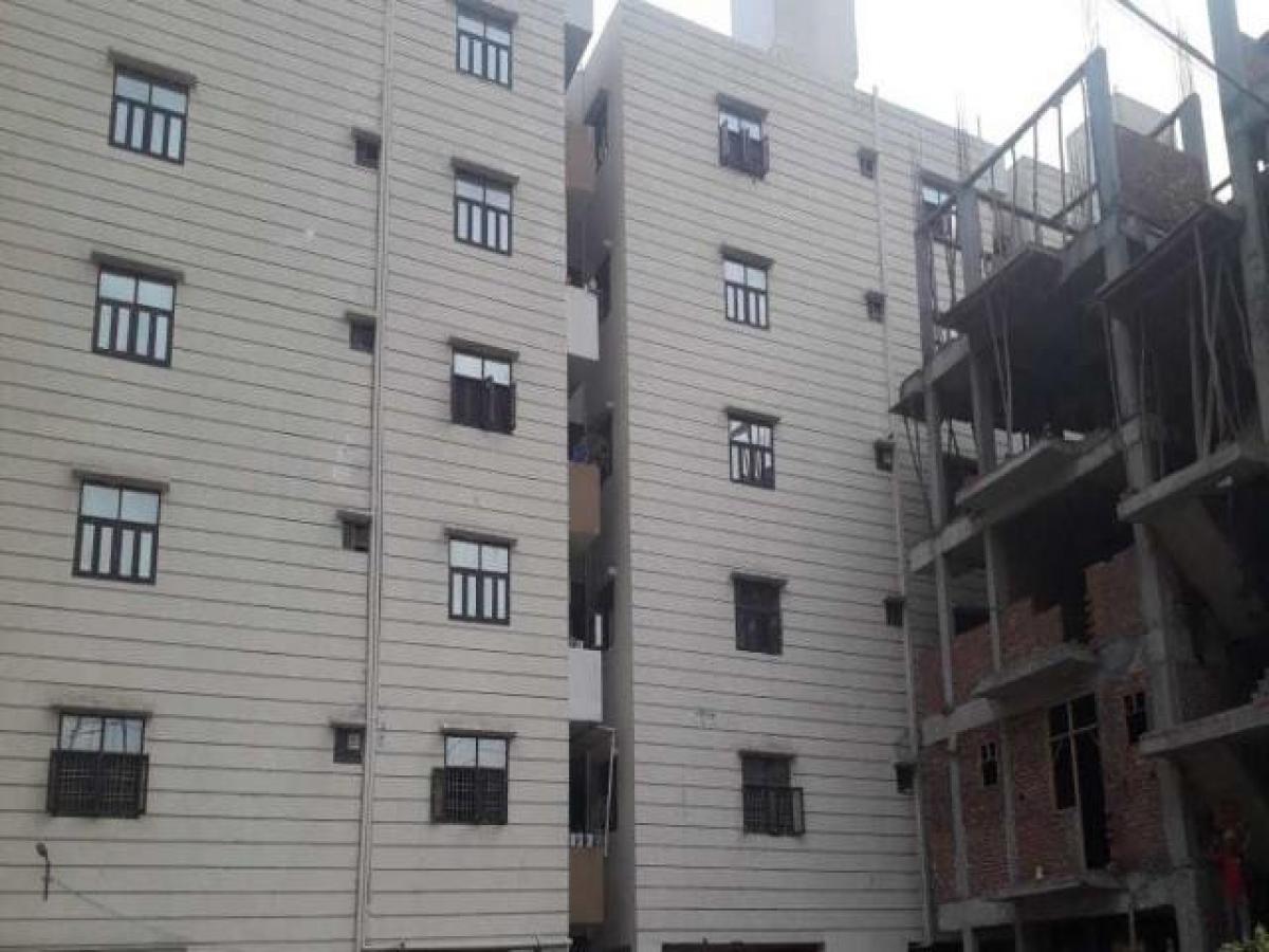 2 bedrooms House in Noida, India No. 66774