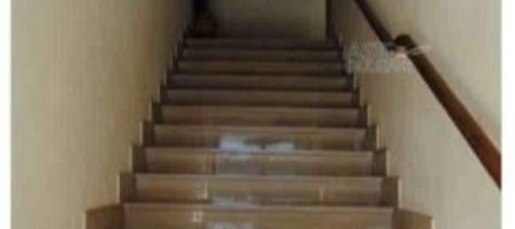 5 rooms Apartment in Lucca, Italy No. 197035 3