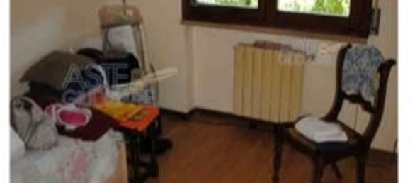 5 rooms Apartment in Lucca, Italy No. 197035 15