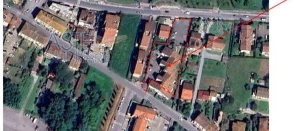 5 rooms Apartment in Lucca, Italy No. 197035 13