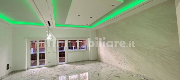 3 bedrooms Apartment in Rome, Italy No. 16862 3