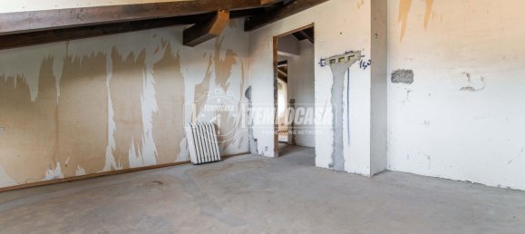 5 rooms Villa in Mozzate, Italy No. 258125 11