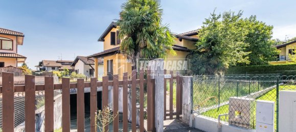 5 rooms Villa in Mozzate, Italy No. 258125 8