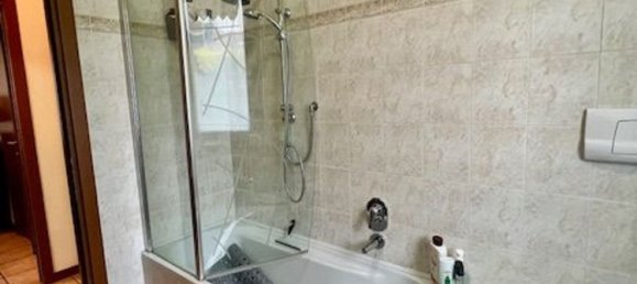 3 rooms Apartment in Bregnano, Italy No. 333692 23