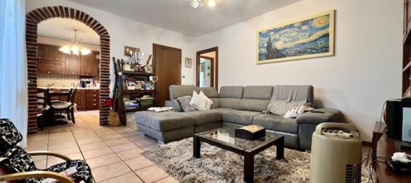 3 rooms Apartment in Bregnano, Italy No. 333692 12