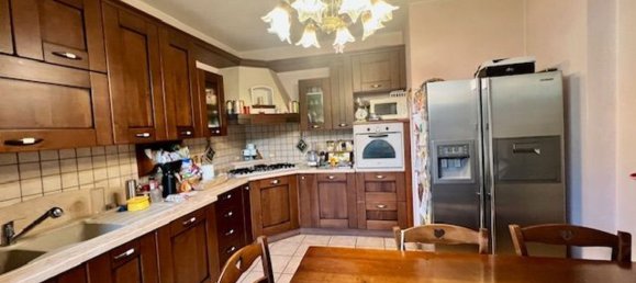 3 rooms Apartment in Bregnano, Italy No. 333692 9