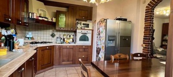 3 rooms Apartment in Bregnano, Italy No. 333692 6