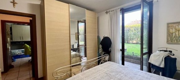 3 rooms Apartment in Bregnano, Italy No. 333692 16