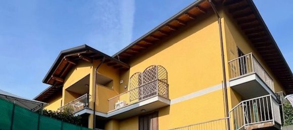 3 rooms Apartment in Bregnano, Italy No. 333692 29