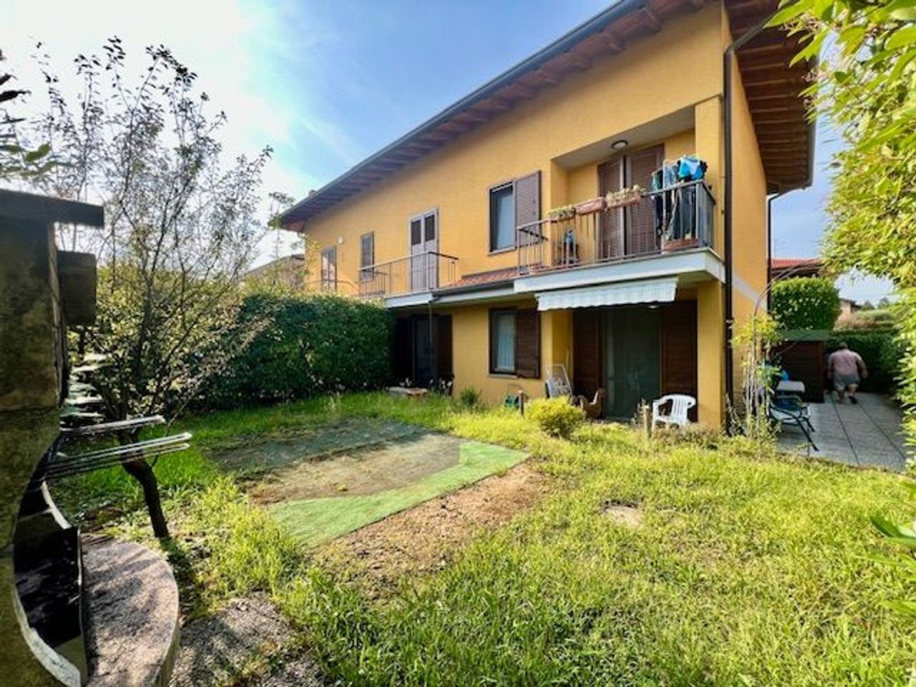 3 rooms Apartment in Bregnano, Italy No. 333692