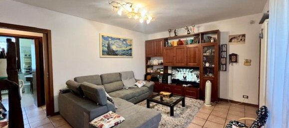 3 rooms Apartment in Bregnano, Italy No. 333692 13