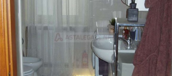 4 Schlafzimmer Wohnung in Valenza, Italy, Nr. 381490 17