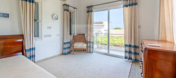 3 bedrooms Villa in Polis, Cyprus No. 13558 3