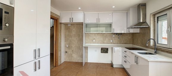 Casa de 3 dormitorios en Almada, Portugal No. 59340 7