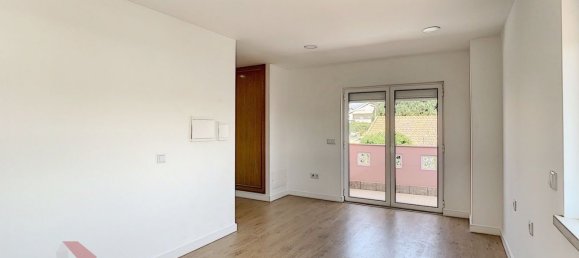 Casa de 3 dormitorios en Almada, Portugal No. 59340 6