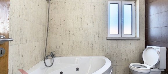 Casa de 3 dormitorios en Almada, Portugal No. 59340 14