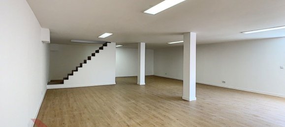 Casa de 3 dormitorios en Almada, Portugal No. 59340 17