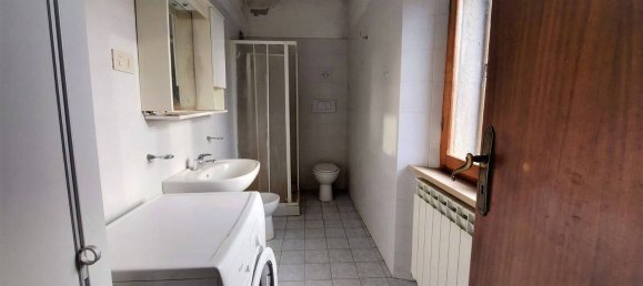 6 rooms Apartment in Arcidosso, Italy No. 88664 7