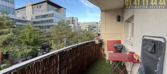 2 chambres Appartement à Clichy, France No. 163815 2