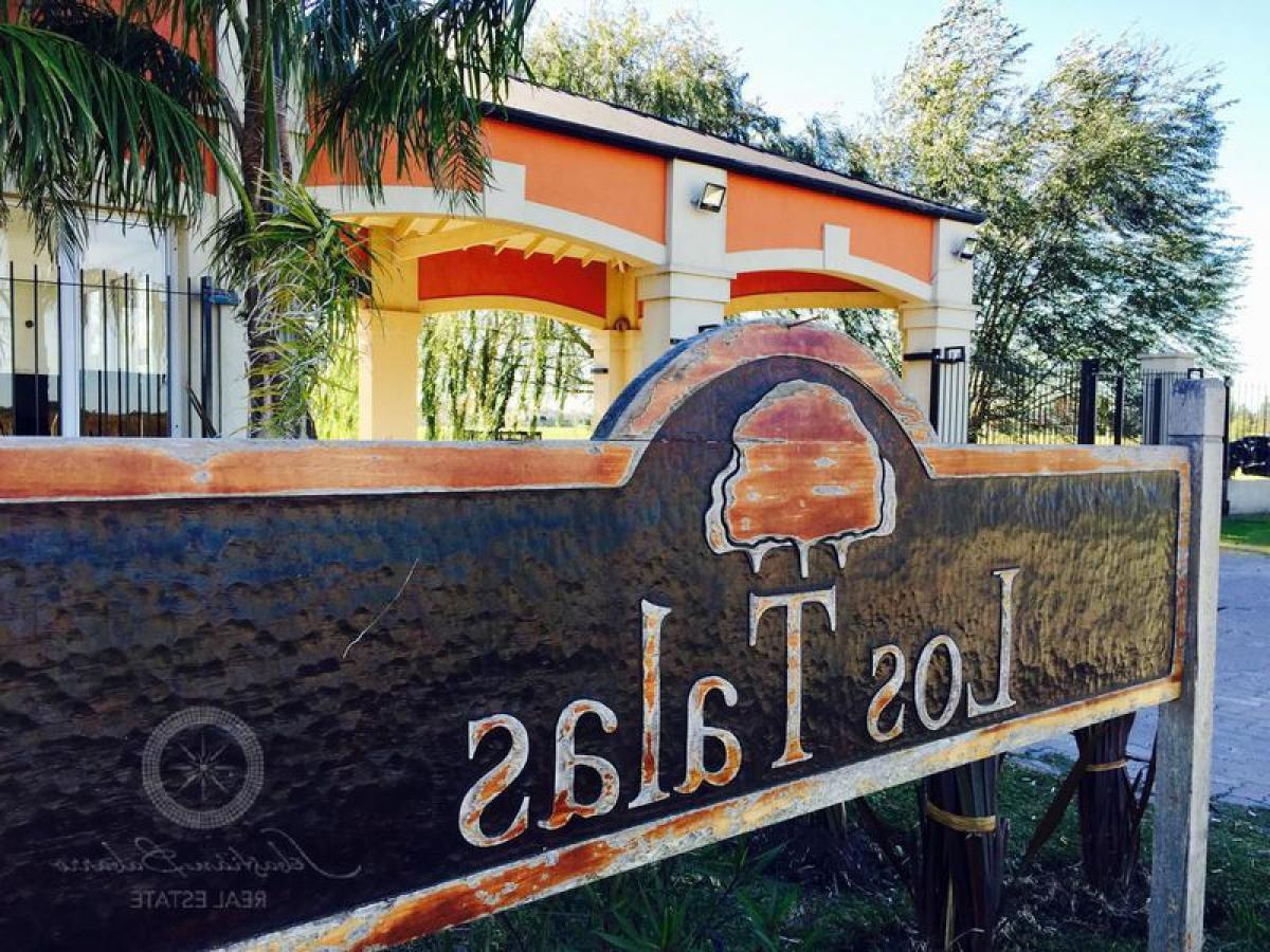  Land in Ezeiza, Argentina No. 31995