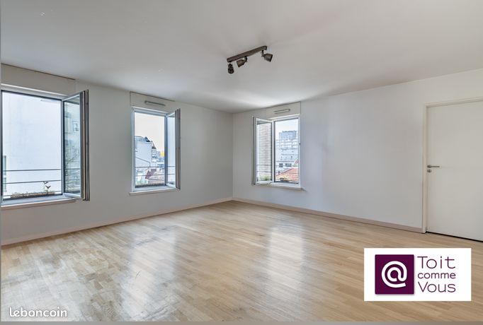 Apartamento de 4 dormitorios en Montreuil, France No. 360262
