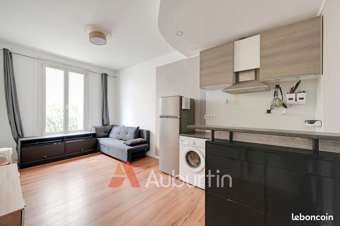 1 bedroom Apartment in Paris, France No. 309874