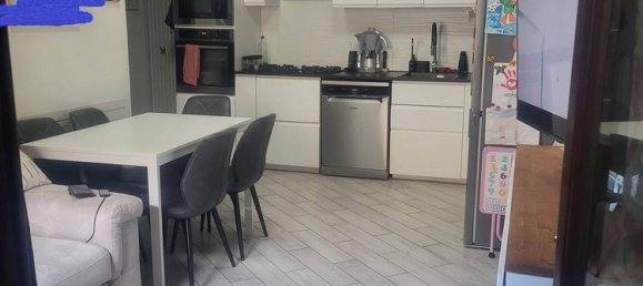 3 Schlafzimmer Wohnung in Florence, Italy, Nr. 353133 2