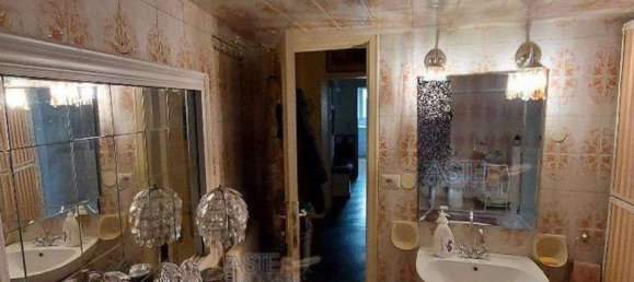 5 rooms Apartment in Rome, Italy No. 205920 16