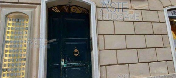 5 rooms Apartment in Rome, Italy No. 205920 21