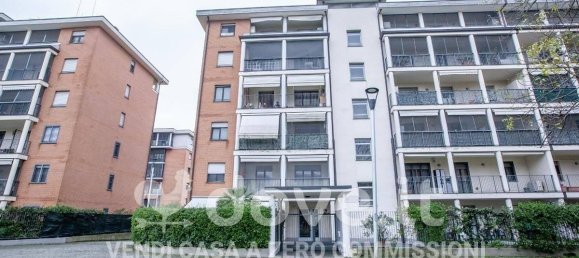 3 rooms Apartment in Rozzano, Italy No. 26568 19