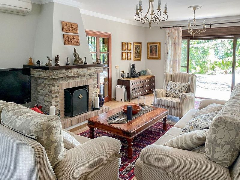 2 bedrooms House in Estepona, Spain No. 230365