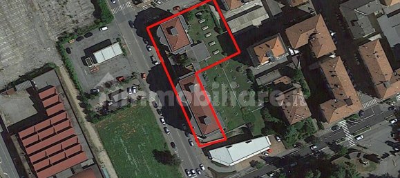 283m² Commercial property in Biella, Italy No. 315111 9