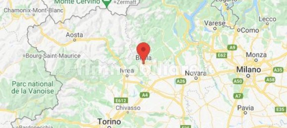 283m² Commercial property in Biella, Italy No. 315111 11