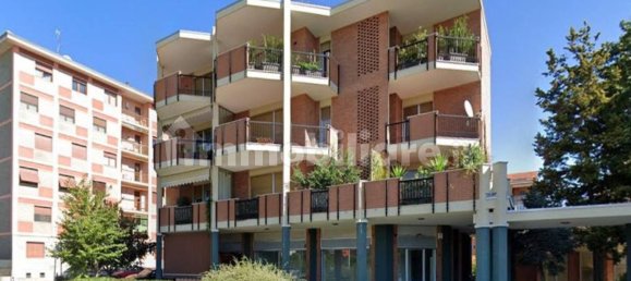 283m² Commercial property in Biella, Italy No. 315111 16