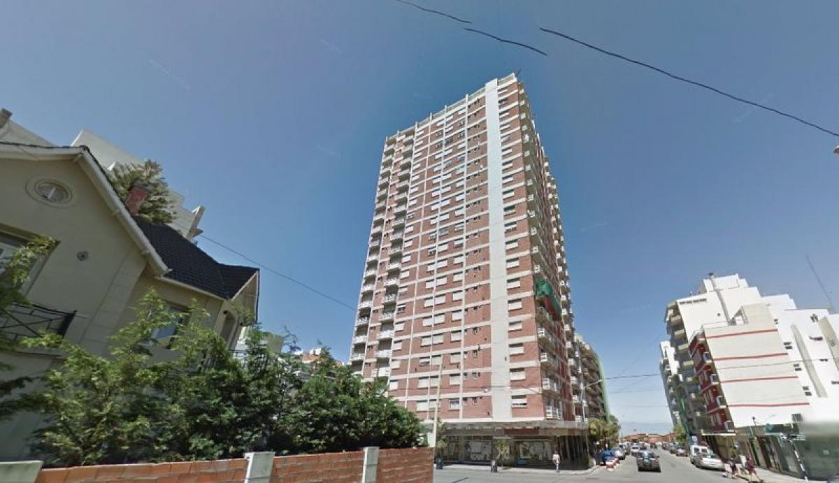 3 bedrooms Apartment in Mar del Plata, Argentina No. 84384