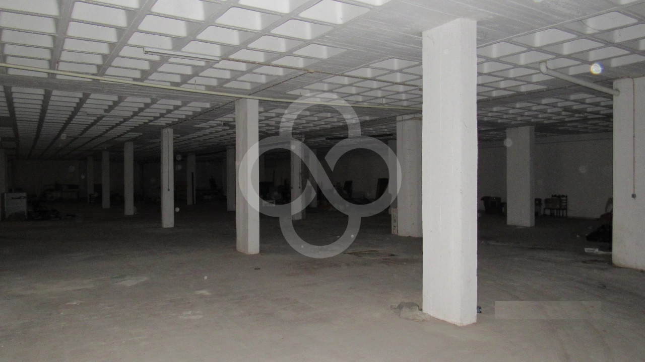 Entrepôt à Sintra, Portugal 3000m² No. 75965